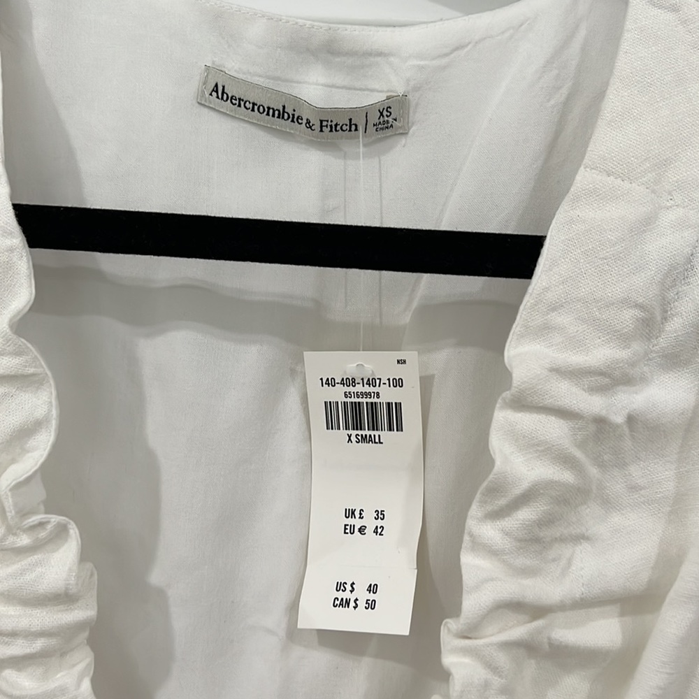 Abercrombie and Fitch linen top - Picture 3 of 4